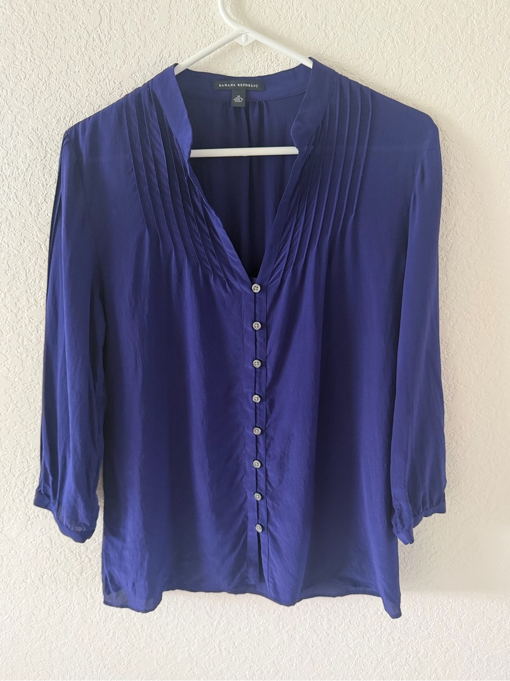 Banana Republic 100% Silk Top - Size M